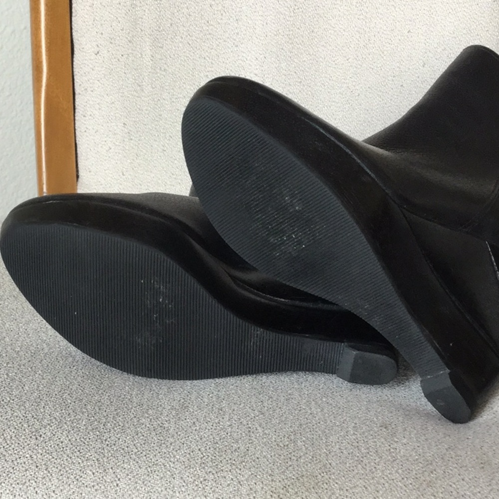 Black Leather Wedge Ankle Boots - Women's - Picture 6 of 8